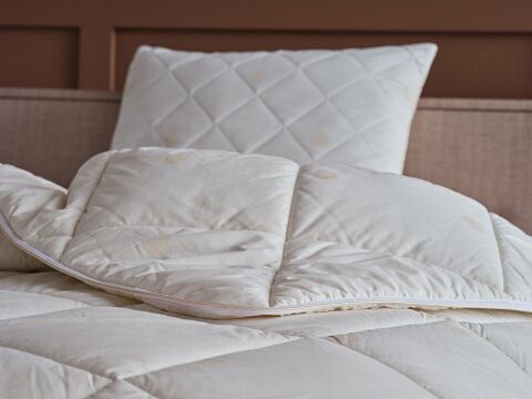 DOQU FESTİVAL YÜN YASTIK 050X070